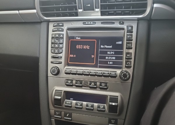 Porsche_911_Before_Kenwood_Head_Unit