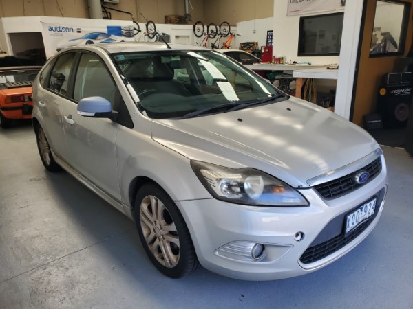 Ford Focus Upgrade: Aerpro 10-Inch AV Screen with 360-Degree Reverse Camera