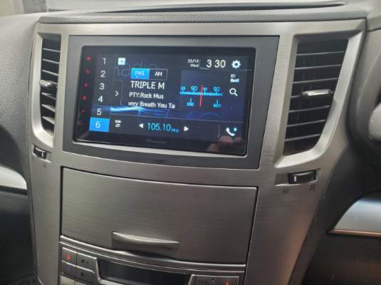 Subaru_Outback_Head_Unit