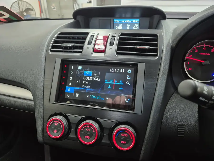 Subaru_XV_Pioneer_Head_Unit