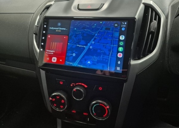 Isuzu D-MAX Aerpro 9 Inch AV Unit and Reverse Camera Installation