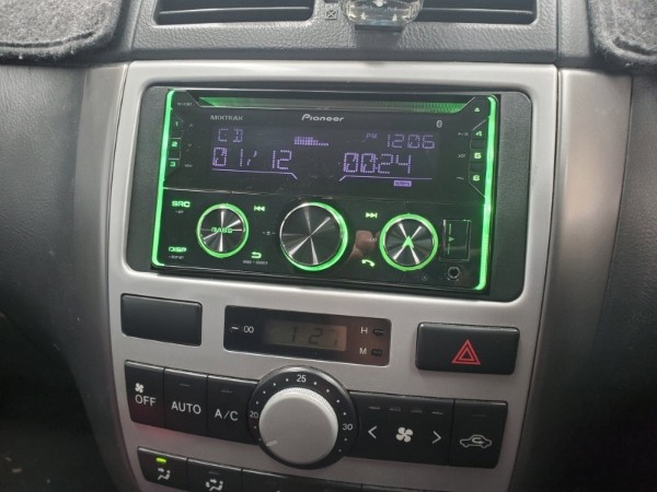 Pioneer System Installed for Toyota Avensis Pioneer System Installed for Toyota Avensis